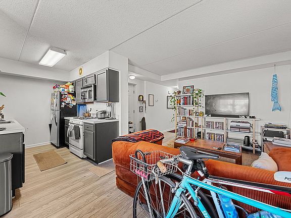 5th image of 112 Beach 62nd St #66