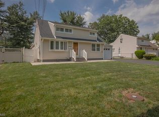 464 Warfield Rd, North Plainfield, NJ 07063