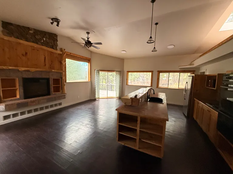 423 Mountain Meadows Dr #A — Photo 6