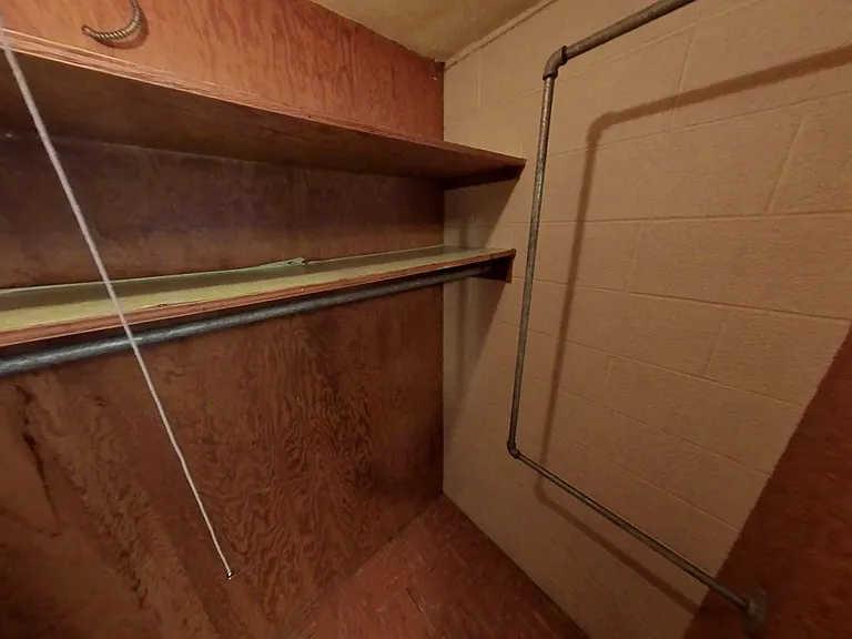 1202 N Dunn St #6 — Photo 12