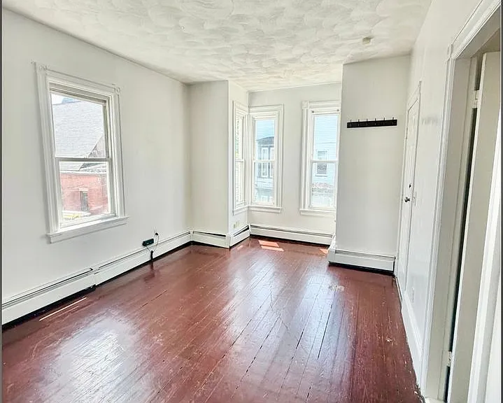 6 Young Ave. — Photo 2