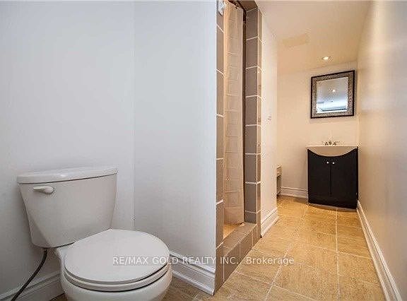 5th image of 35 Ridgefield Ct