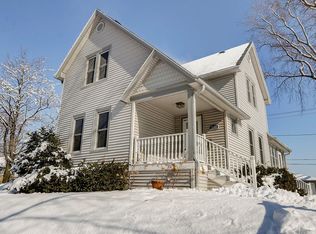 3502 S Chase Ave, Milwaukee, WI 53207