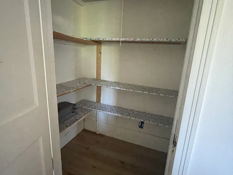 164 Helen St #2 — Photo 5