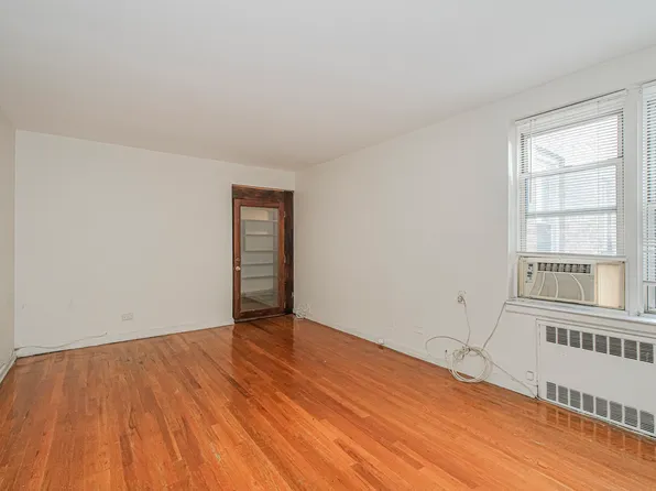 36 Dahill Road image 12 of 25