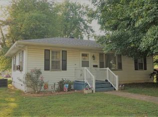 1007 S Center St, Fort Branch, IN 47648