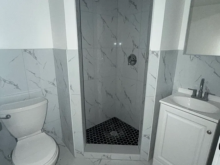 25 Riverview Pl #1L — Photo 6