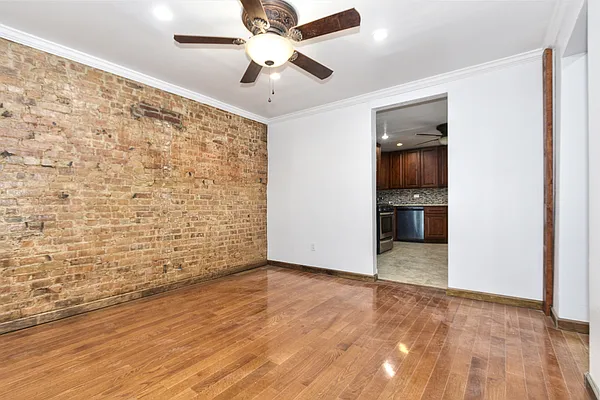 Rented by R New York | media 11