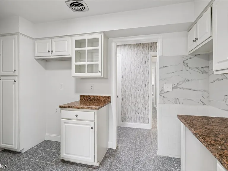 3279 Warrensville Center Rd #15D — Photo 10