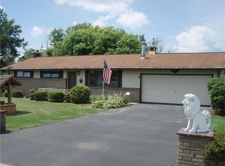 1224 Linn Dr, Belle Vernon, PA 15012