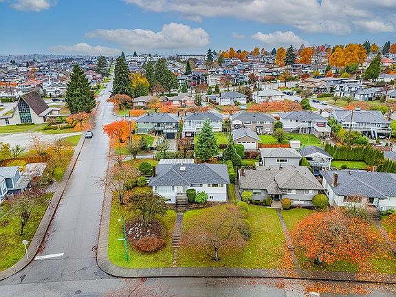 4th image of 4619 Westlawn Dr