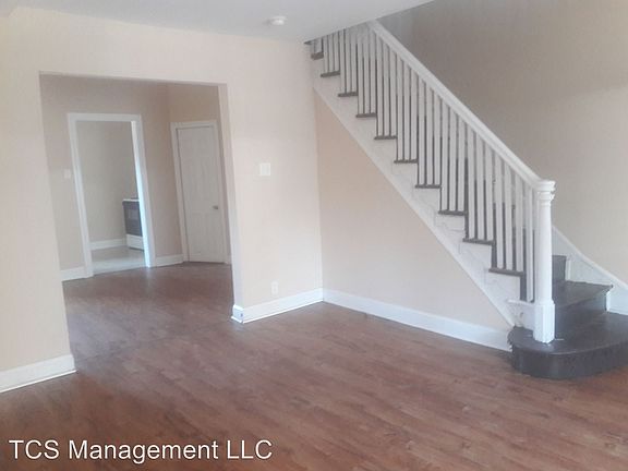 3rd image of 5515 Beaumont Ave