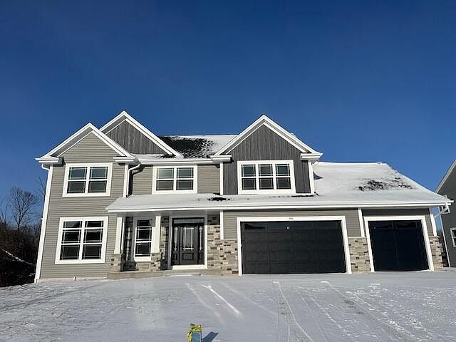 1st image of 935 Kohlwey DRIVE