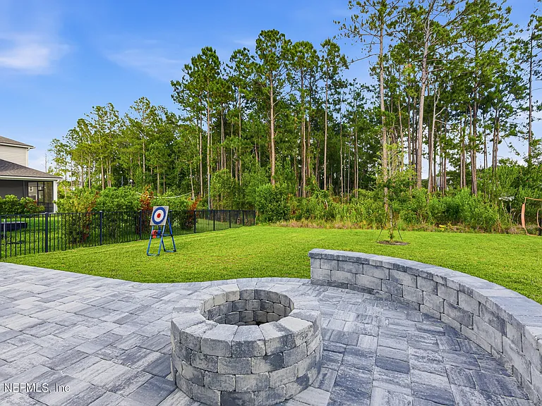 80 Walnut Glen Ct — Photo 14