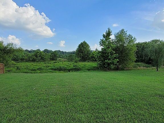 5th image of 29 Mill Creek Dr