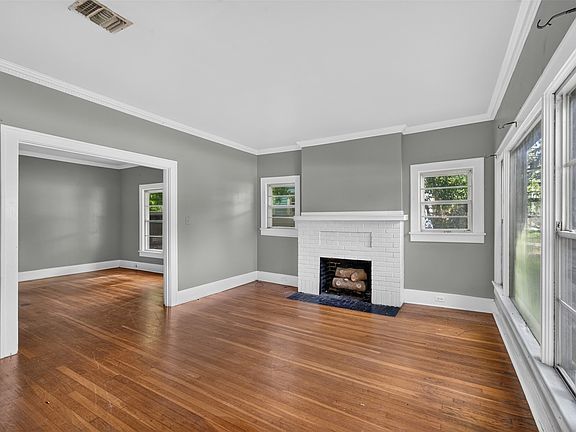 4th image of 486 Ockley Dr