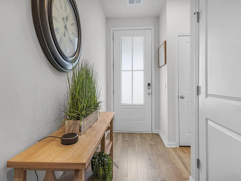 6 Coby Ln — Photo 8