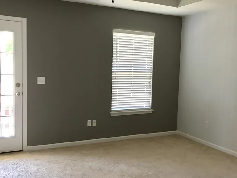 2041 Maybelles Ln — Photo 10
