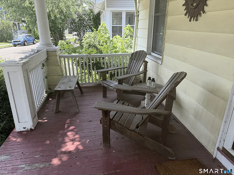 73 Hawthorne Ave — Photo 16