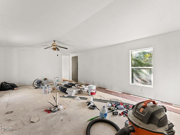 3rd image of 2122 W 29th St