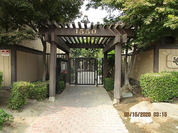 3rd image of 1550 W Ashlan Ave APT 107