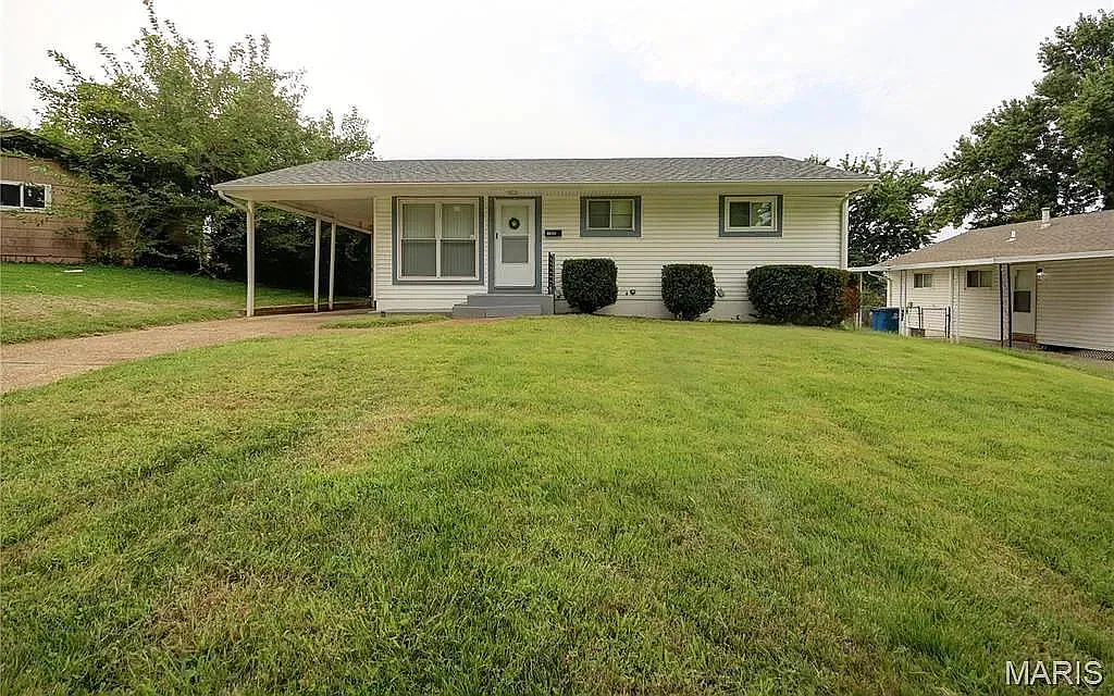 3 bed, 2.0 bath, $1,575 — Photo 1