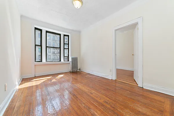 Rented by MNS | media 9