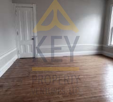 4th image of 1016 Lake Ave APT 3