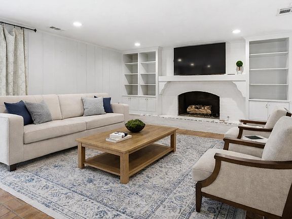 5th image of 2424 Broussard St