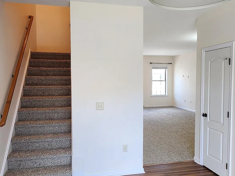 6341 Creekbend Dr — Photo 16