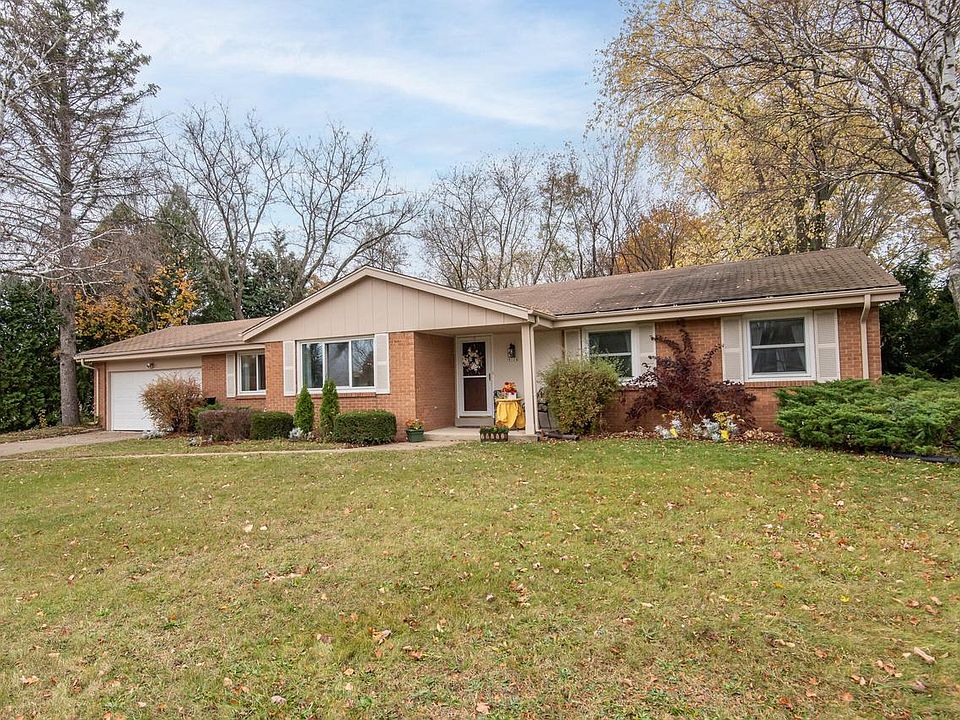 1st image of 8124 North Greenview COURT