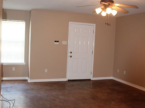 2nd image of 224 Coverdale Ln #224
