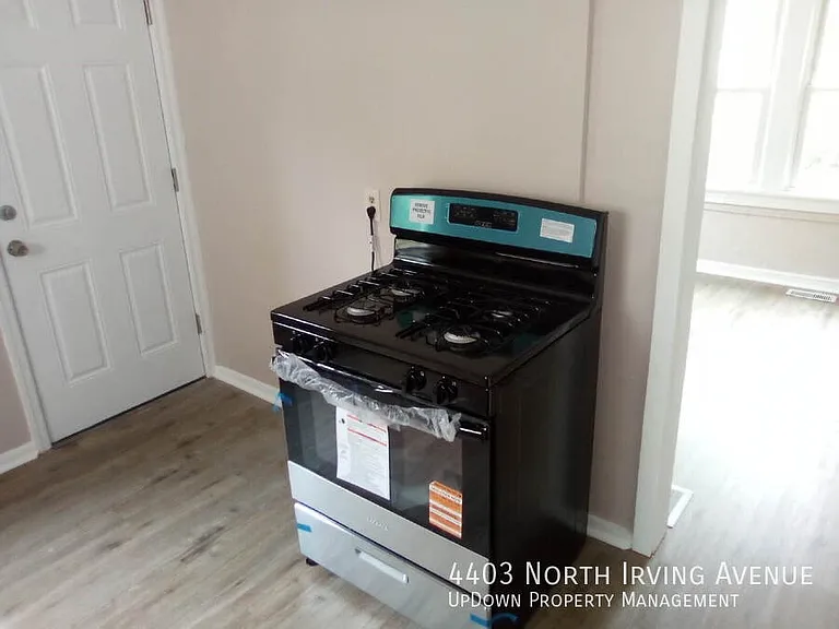 4403 Irving Ave N — Photo 6