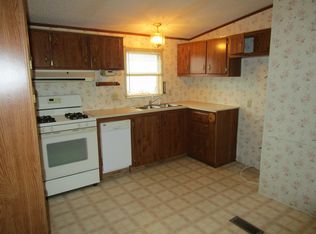 140 Kentucky Dr, Elyria, OH