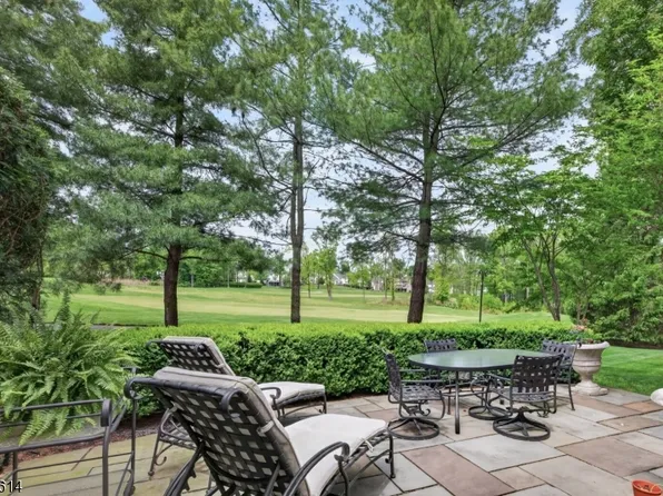 22 Benedict Cres, Bernards Twp., NJ 07920