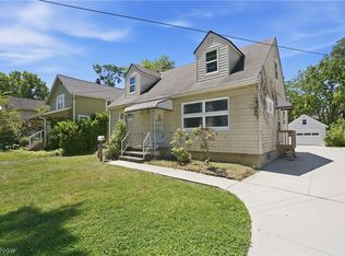 1852 6th St, Cuyahoga Falls, OH 44221