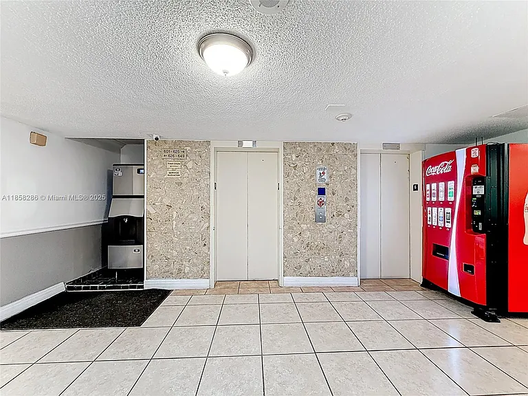 19201 Collins Ave #636 — Photo 24
