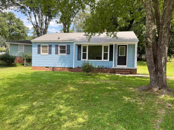 401 Sheppard St, West Point, GA 31833