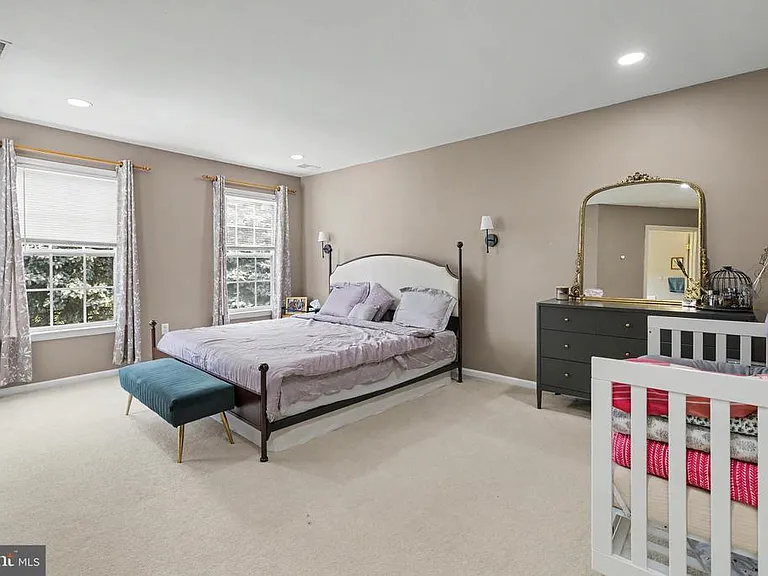 16 Shelley Cir — Photo 26