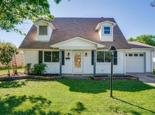 210 Glasgow Dr, Wichita Falls, TX 76302