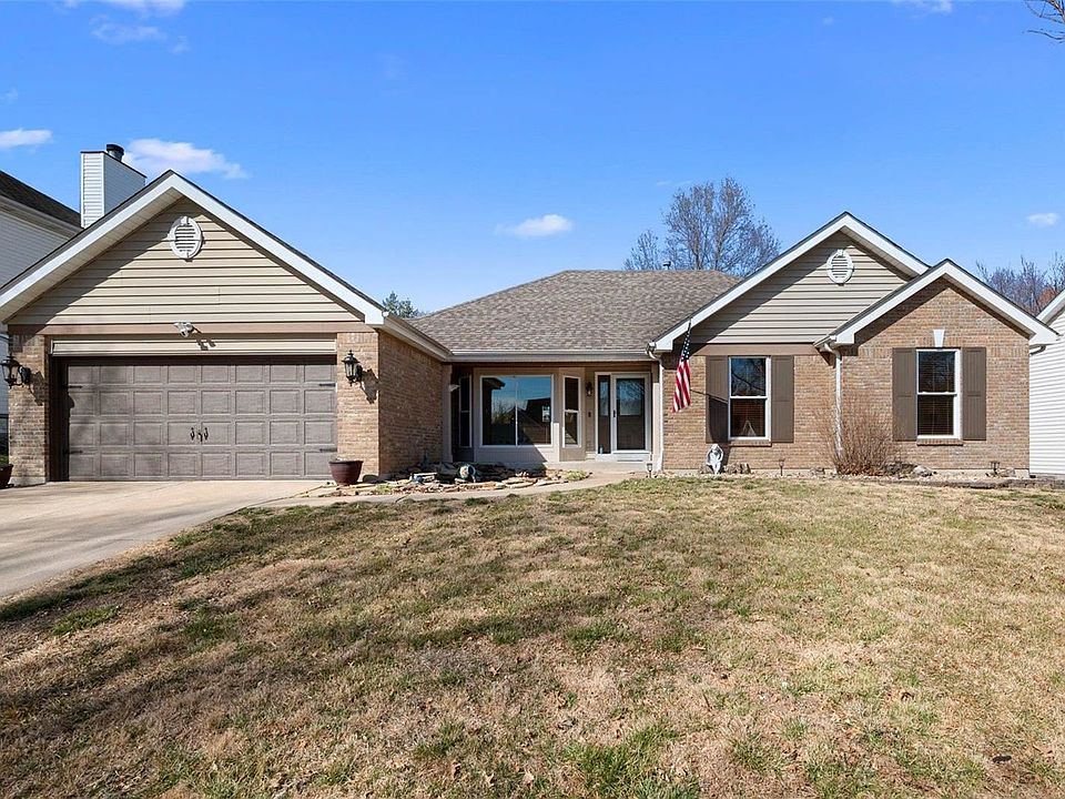 1st image of 307 Country Meadows Dr