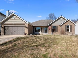 307 Country Meadows Dr, Saint Charles, MO 63303