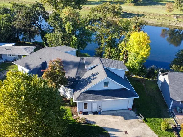 155 Paradise Ln, Roseburg, OR 97471