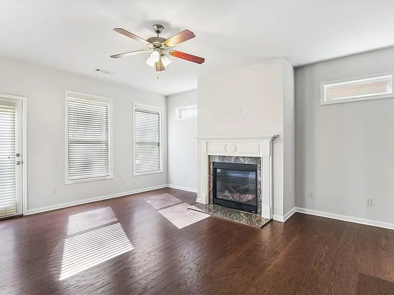 5090 Breezewood Cir — Photo 10