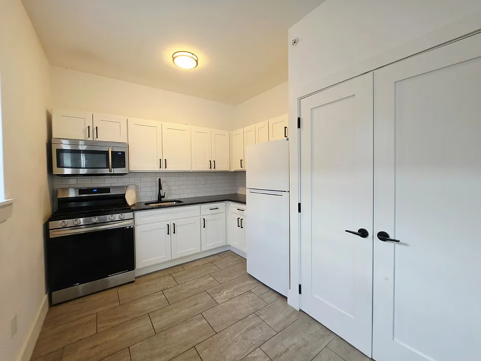 664 Ocean Ave #302E