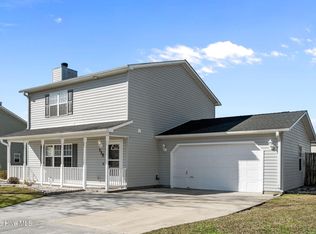 115 Spain Dr, Hubert, NC 28539