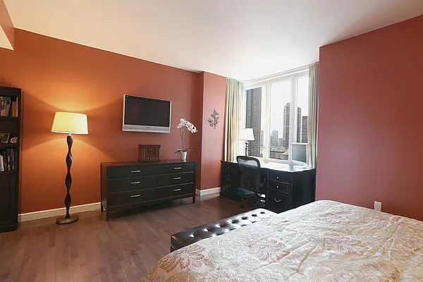 Sold by Real Direct | media 6