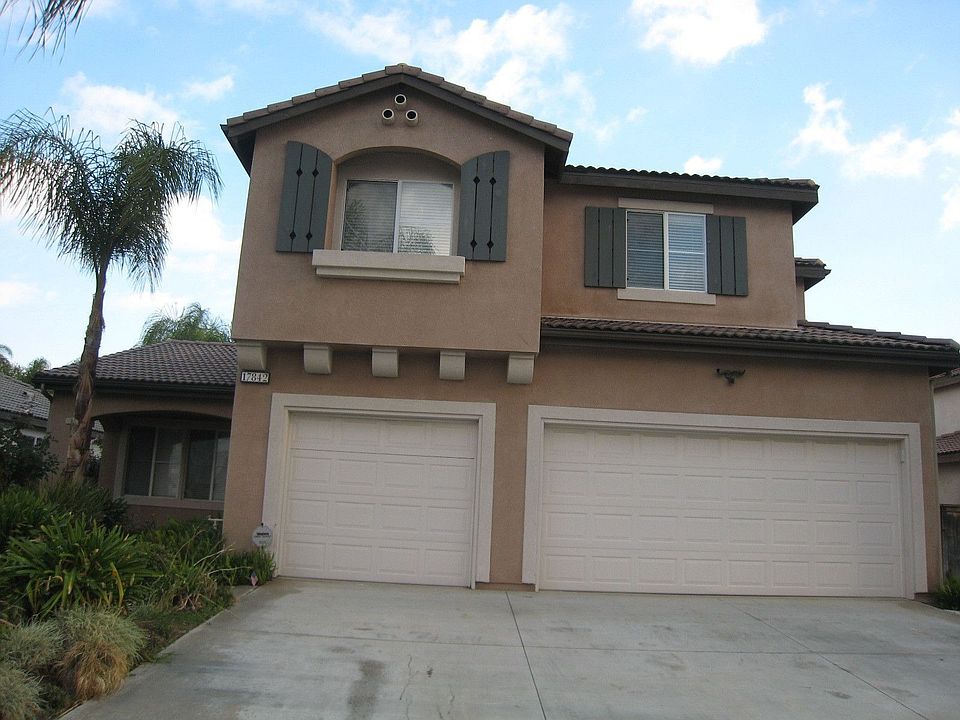 COMPLIMENTS OF PARK PLACE REAL ESTATE