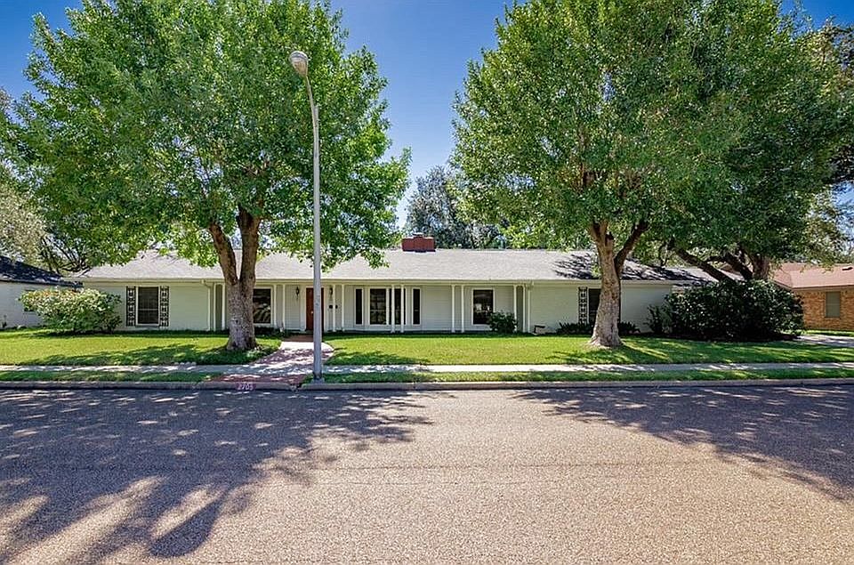1st image of 2705 College Dr