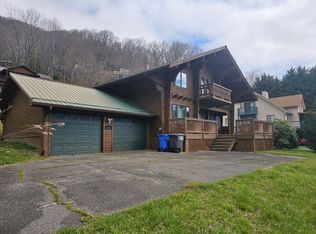 168 Valley Creek Dr, Maggie Valley, NC 28751